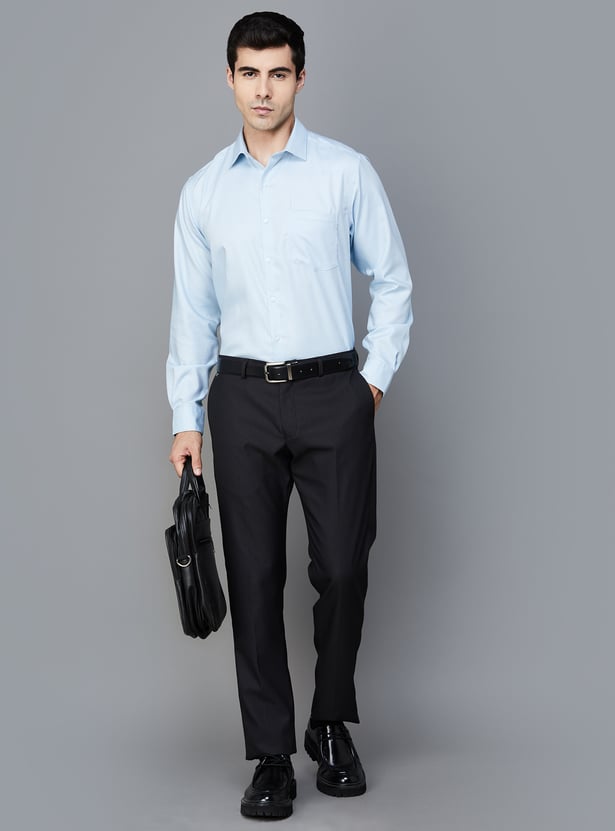 Arrow Men Slim Fit Solid Spread Collar Casual Shirt